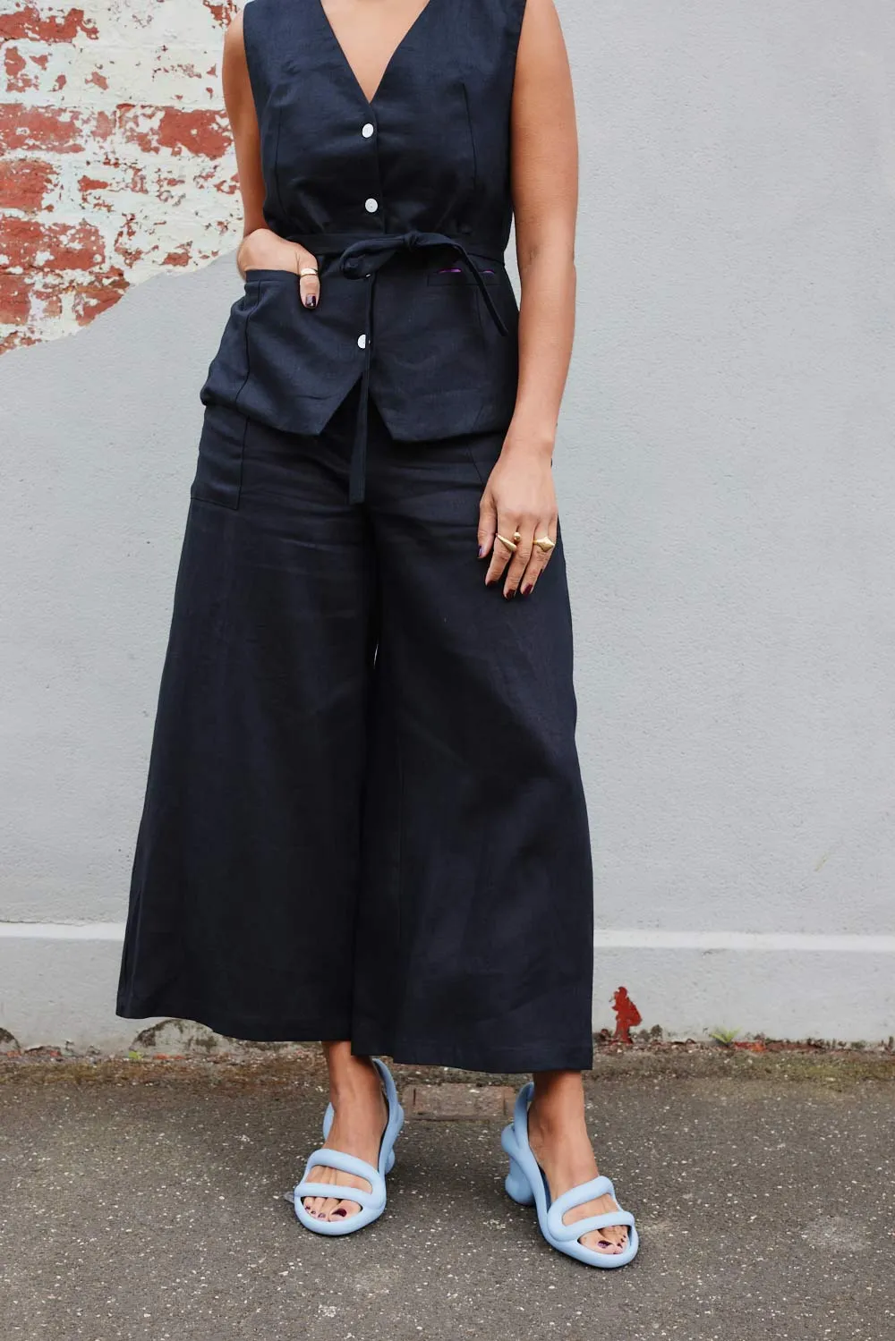 Amani Culotte Pants Black Linen