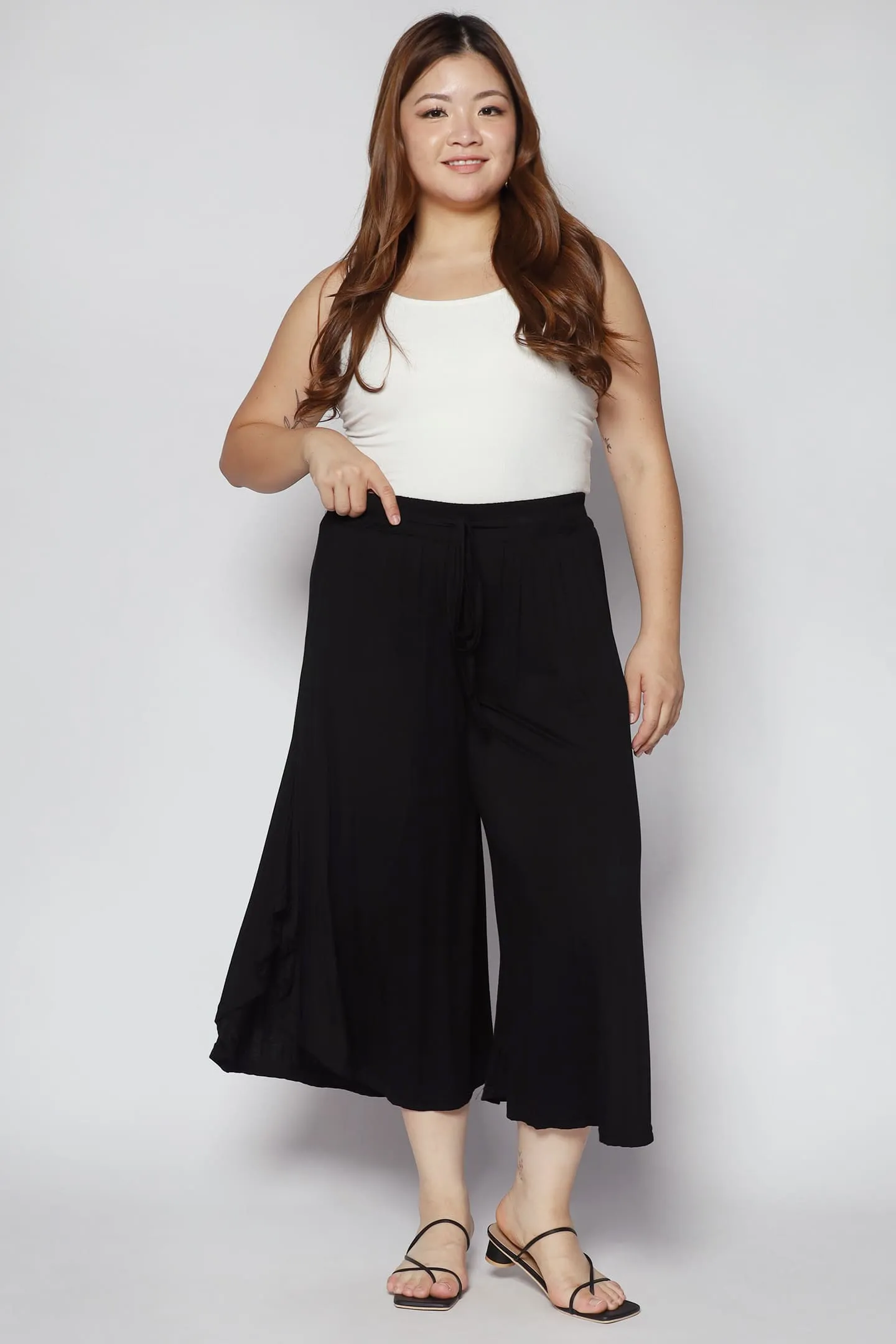 Backorders Jannie Culottes in Black