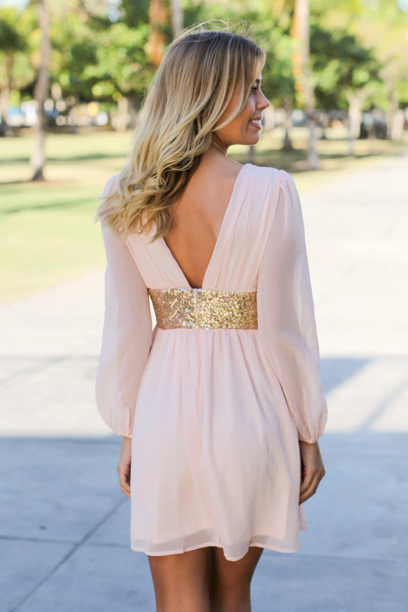 Light Pink Short Dress with Sequined Waist