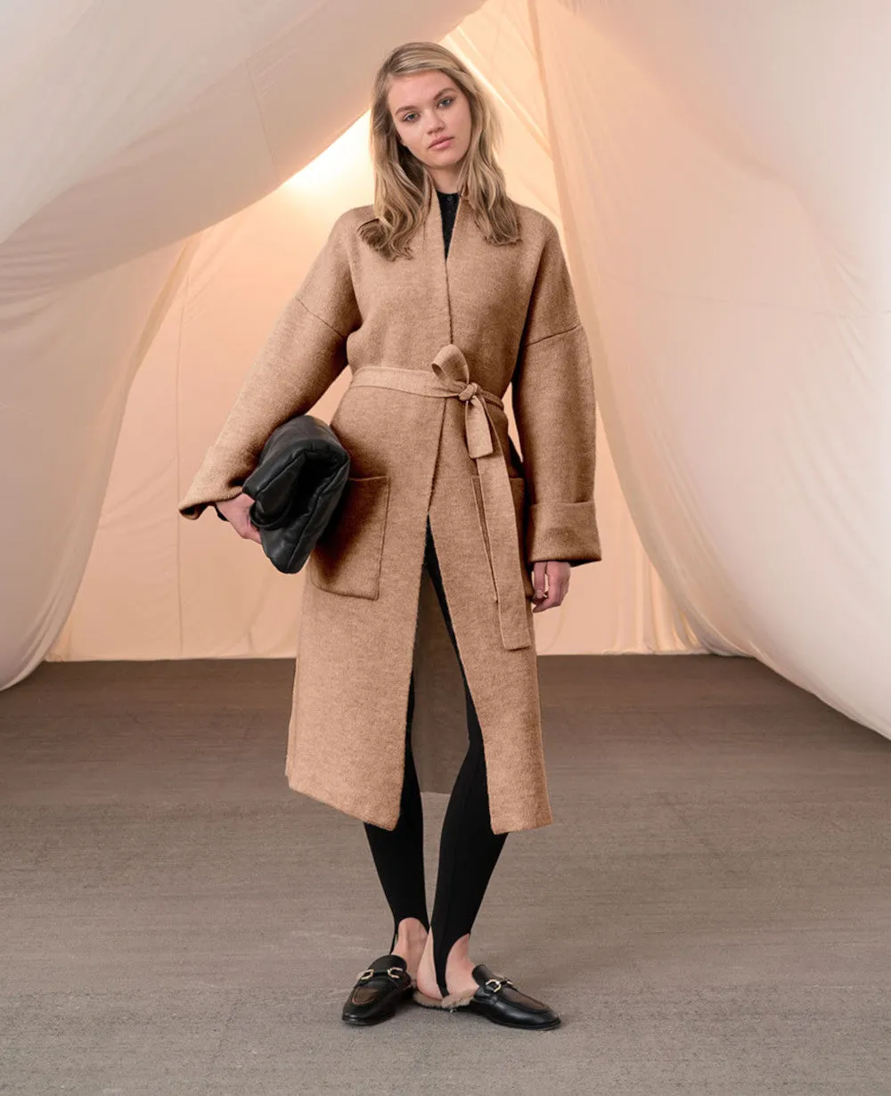 OVERSIZED KNIT COAT WITH BELT CAMEL