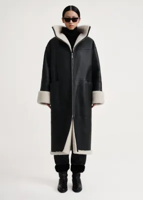 Signature shearling coat black/off-white