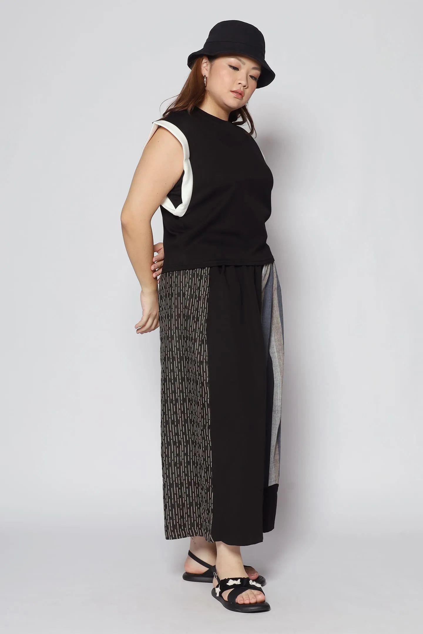 Soh Culottes in Black