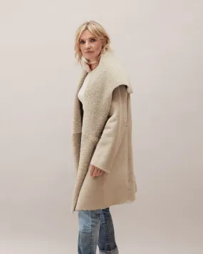 Stone Large Collar Shearling Coat