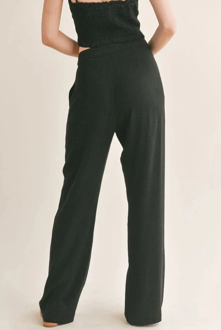 The At Ease Linen Blend Pleated Trouser