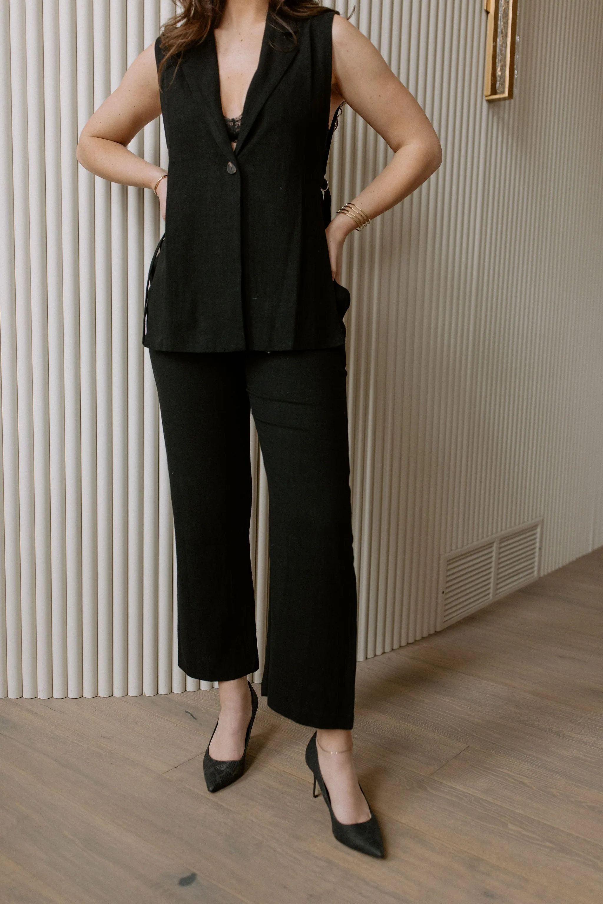 The At Ease Linen Blend Pleated Trouser