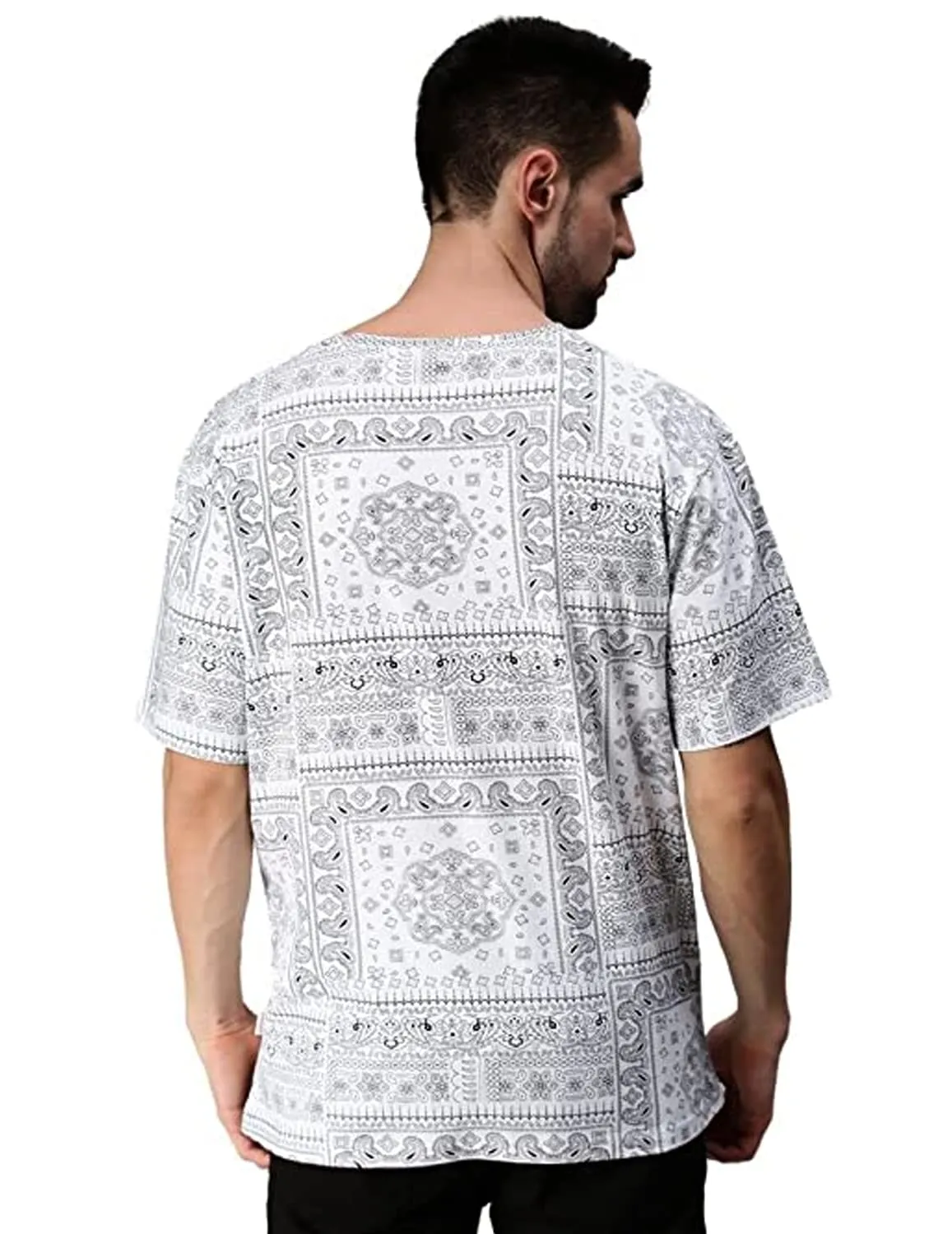 Veirdo® Oversized Loose Fit Relaxed Wide Fit Cotton Paisley Half Sleeves White Colour T-Shirt for Mens & Boys, Attractive Stylish Bandana Print Designed T Shirts for Men & Boys