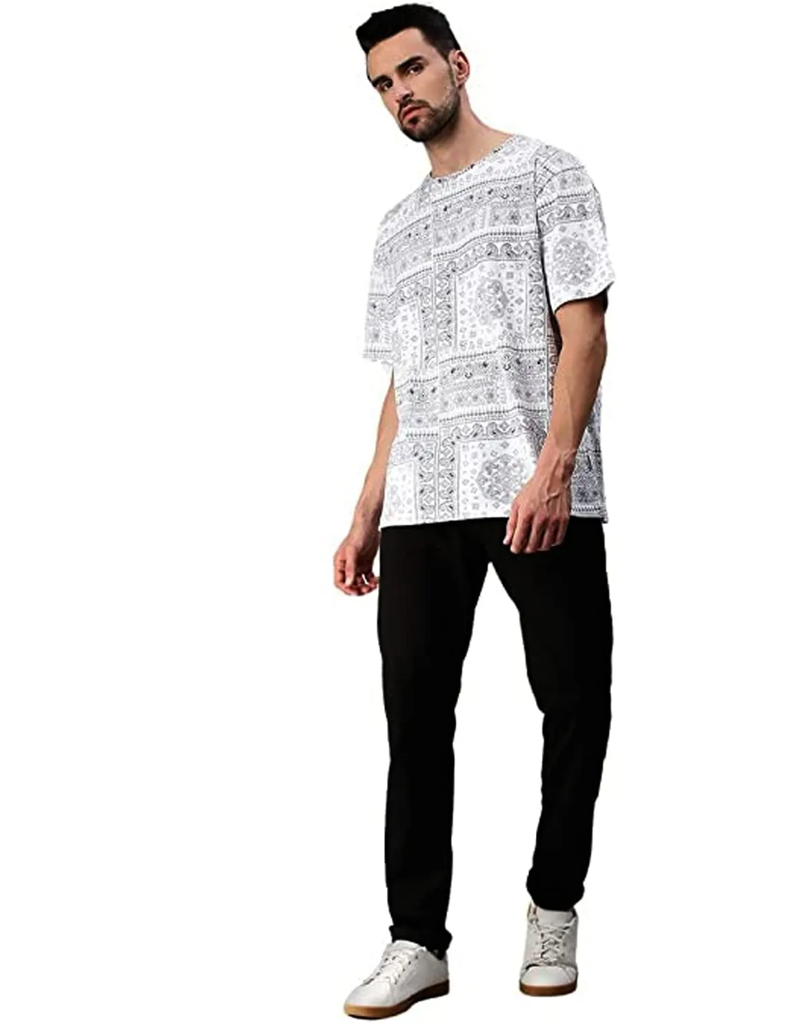 Veirdo® Oversized Loose Fit Relaxed Wide Fit Cotton Paisley Half Sleeves White Colour T-Shirt for Mens & Boys, Attractive Stylish Bandana Print Designed T Shirts for Men & Boys