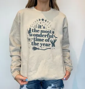 Wonderful Time of The Year Graphic Sweatshirt