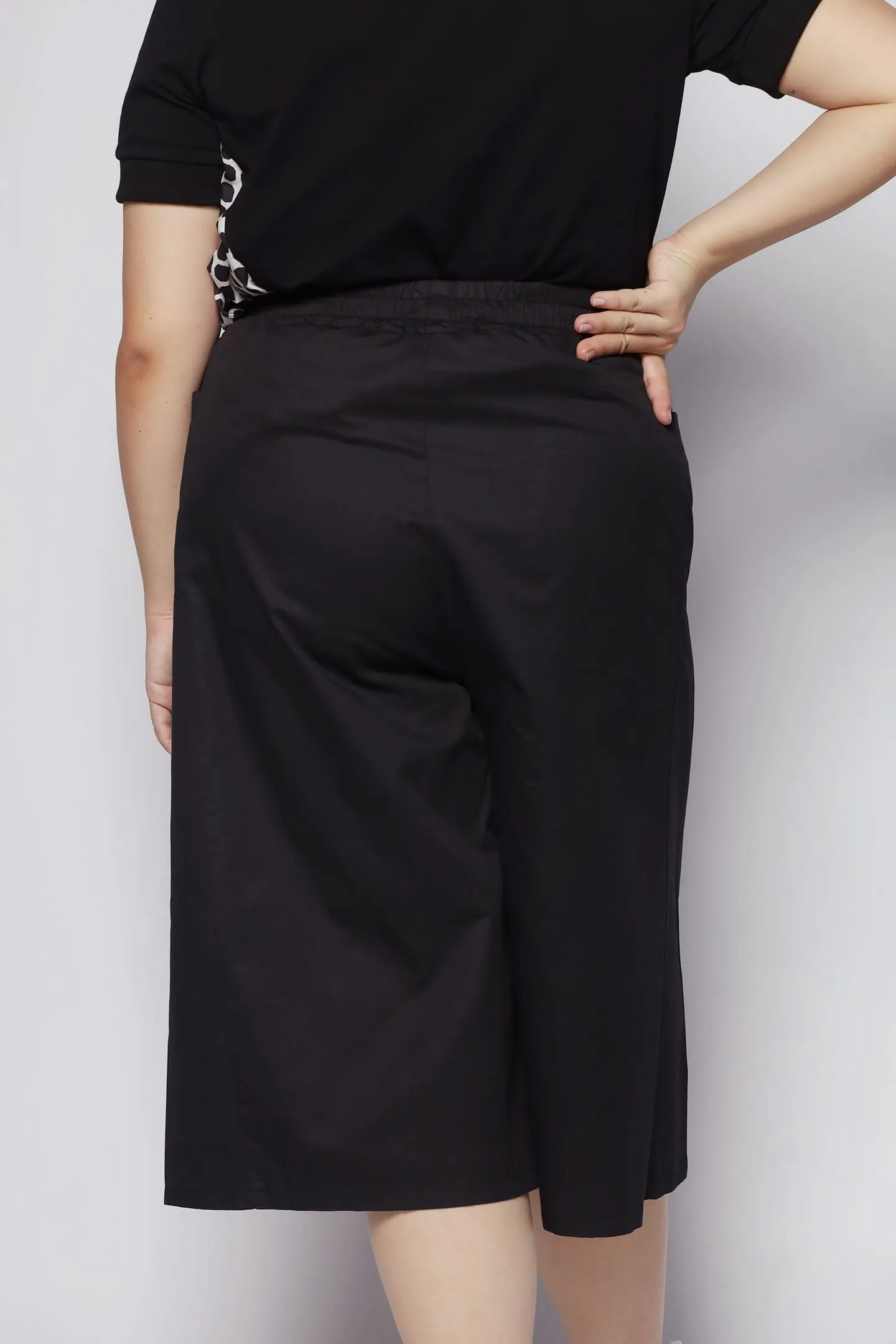 Zant Culottes Pants in Black